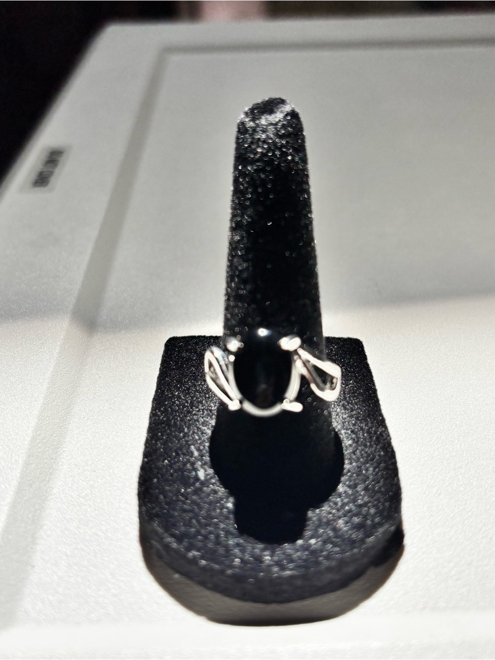 Silvery & Black Onyx  colored Oval Ring - Size 7.   Women Jewelry